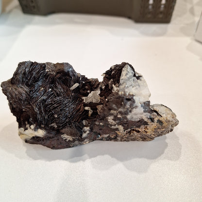 MIRRORITE IRON ORE ROCK