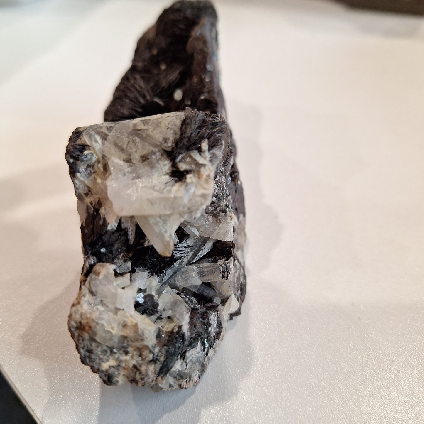 MIRRORITE IRON ORE ROCK