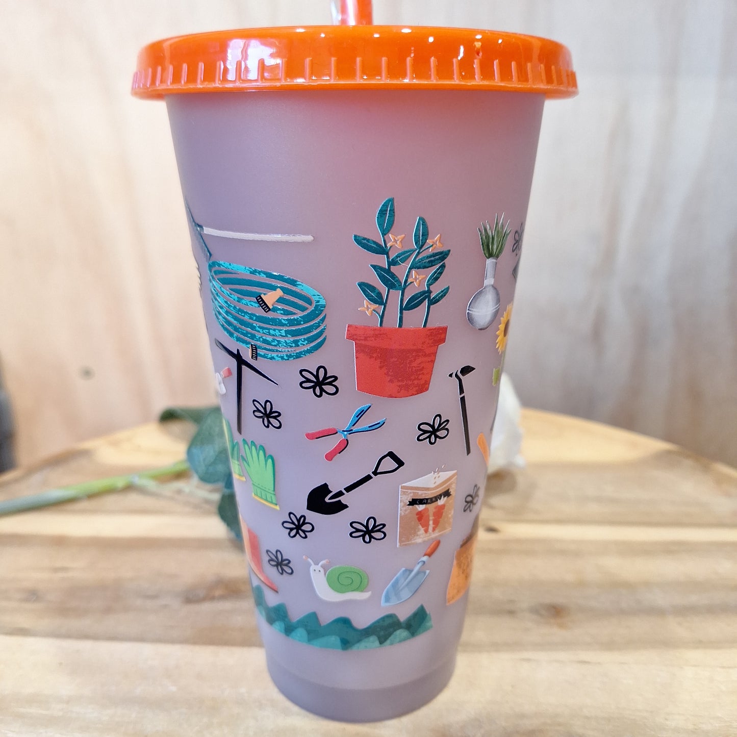 COLOUR CHANGING REUSABLE BPA FREE L CUP (24oz) WITH LID AND STRAW + SUBLIMATION WRAP