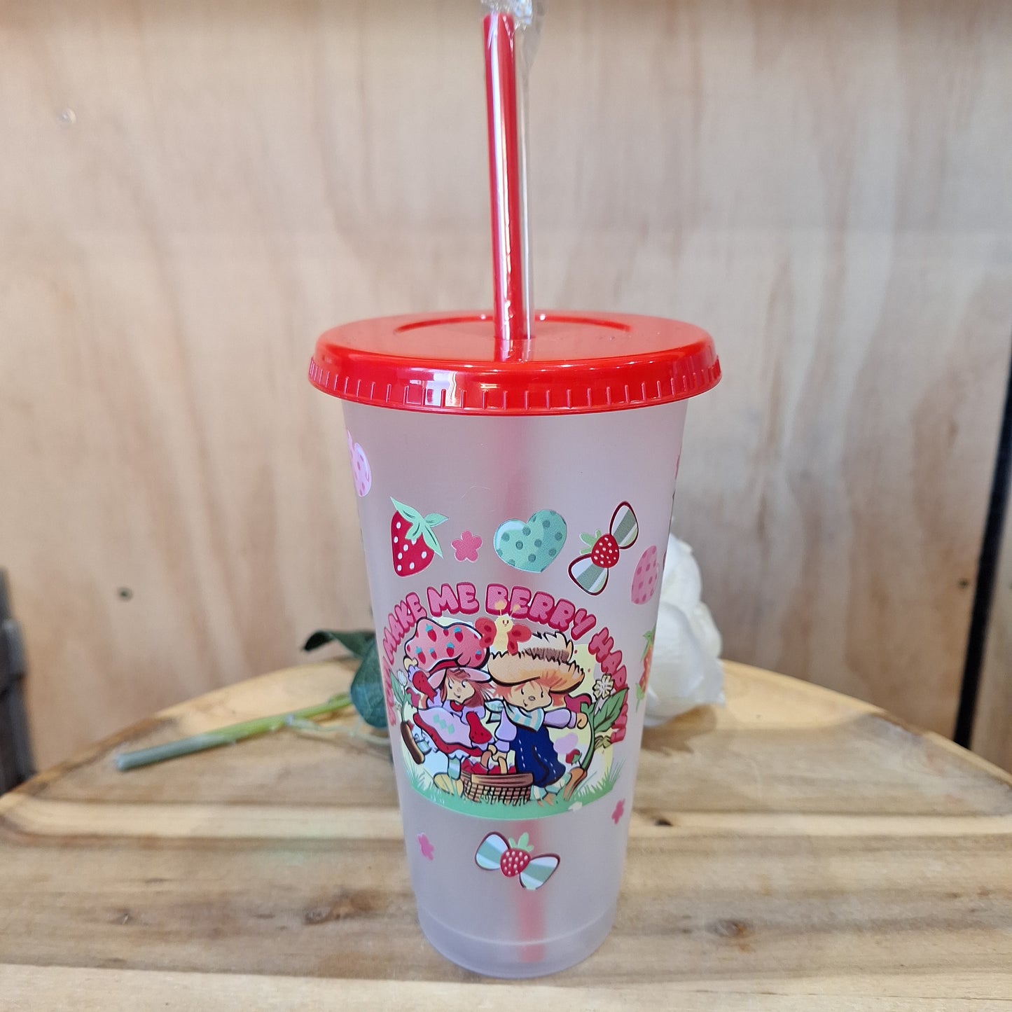 24oz REUSEABLE PLASTIC CUP WITH STRAW AND LID