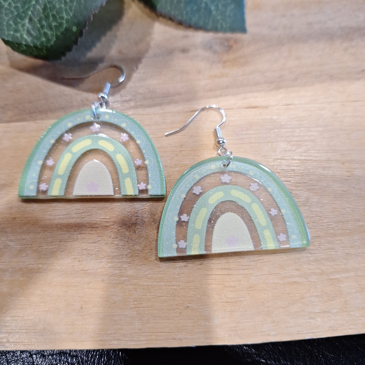 AWESOME ACRYLIC 925 STIRLING HOOK EARRINGS (NON CRYSTAL,)