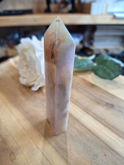 FLOWER AGATE POINT/TOWERS (CHERRY BLOSSOM)