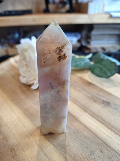 FLOWER AGATE POINT/TOWERS (CHERRY BLOSSOM)