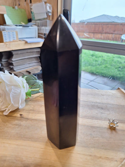 BLACK OBSIDIAN TOWER