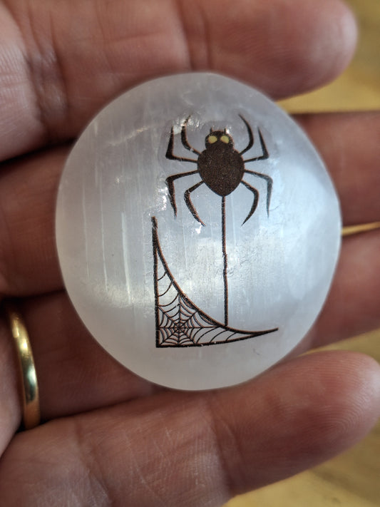 SELENITE SPIDER PALM STONE