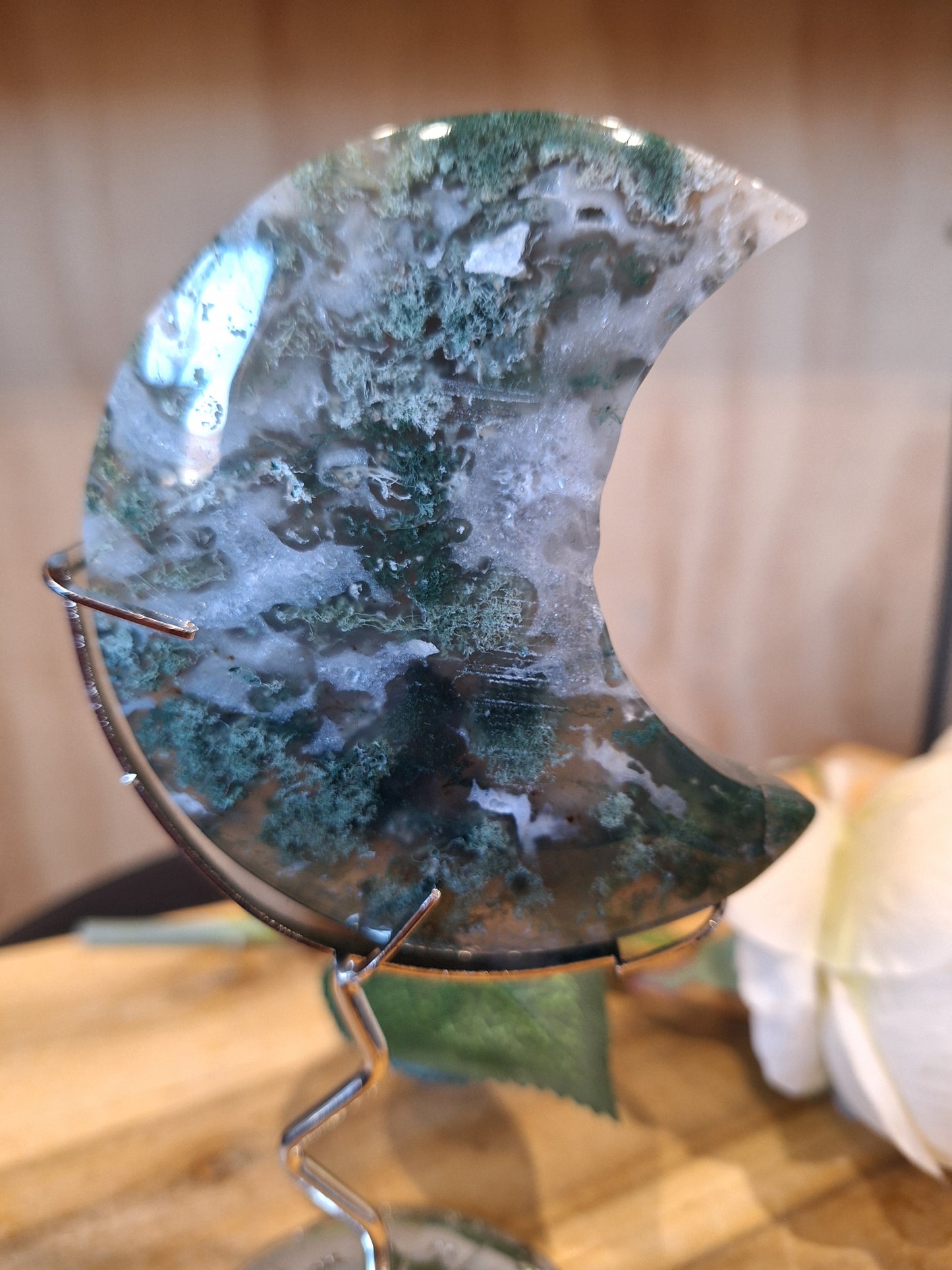 MOSS AGATE MOON INCLUDING STAND