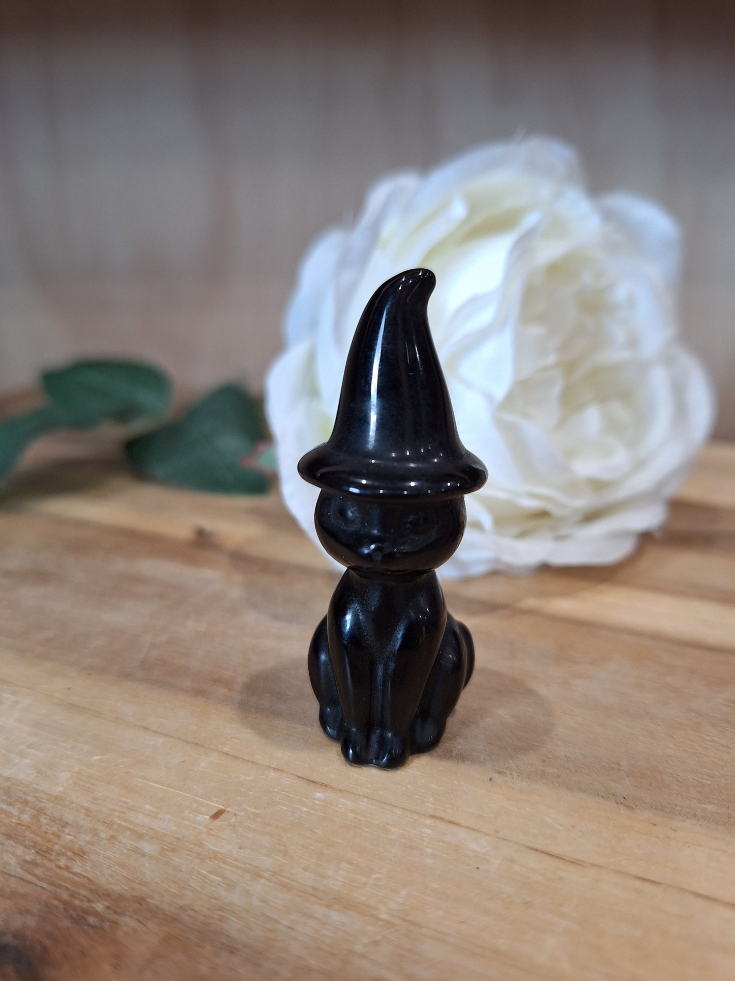 BLACK OBSIDIAN CAT IN A WITCHES HAT