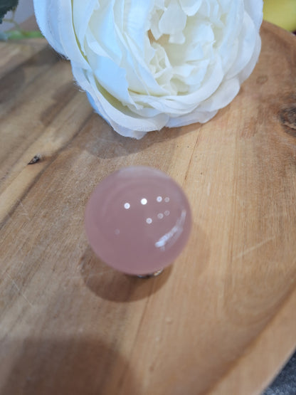 ROSE QUARTZ SPHERES WITH STAR