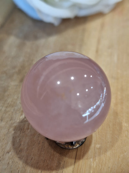 ROSE QUARTZ SPHERES WITH STAR