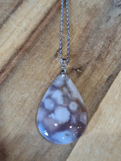 FLOWER AGATE TEAR DROP PENDANT