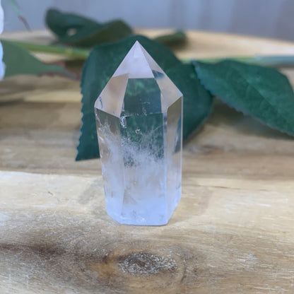 CLEAR QUARTZ POINT (SMALL)