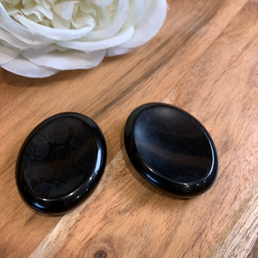 OVAL & TEAR DROP WORRY STONES