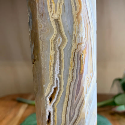 AUSTRALIAN CRAZY LACE AGATE TOWER