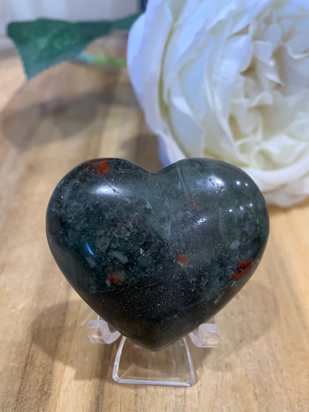 AFRICAN BLOODSTONE HEARTS (Stand not included)