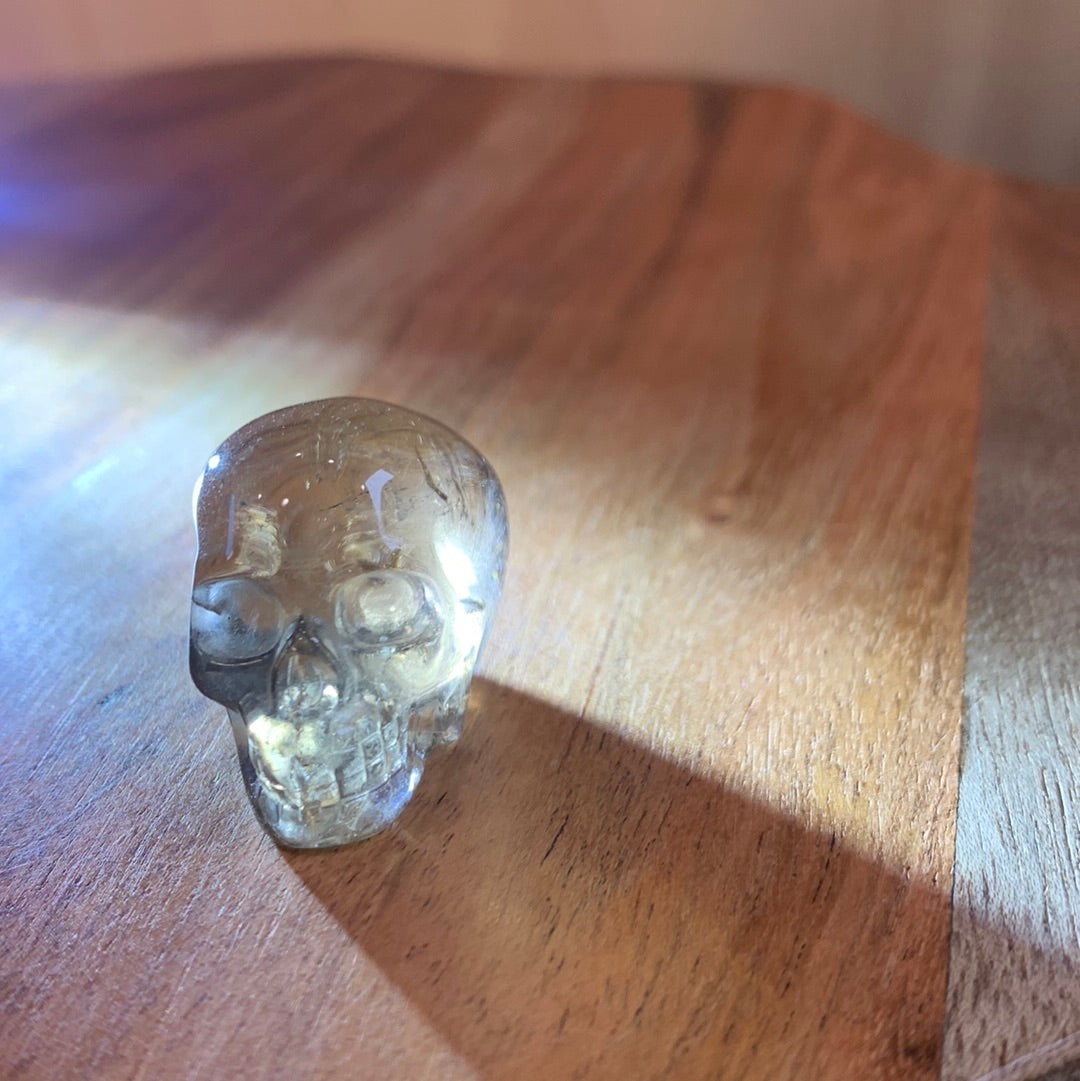 SMOKEY QUARTZ SKULL (SMALL)