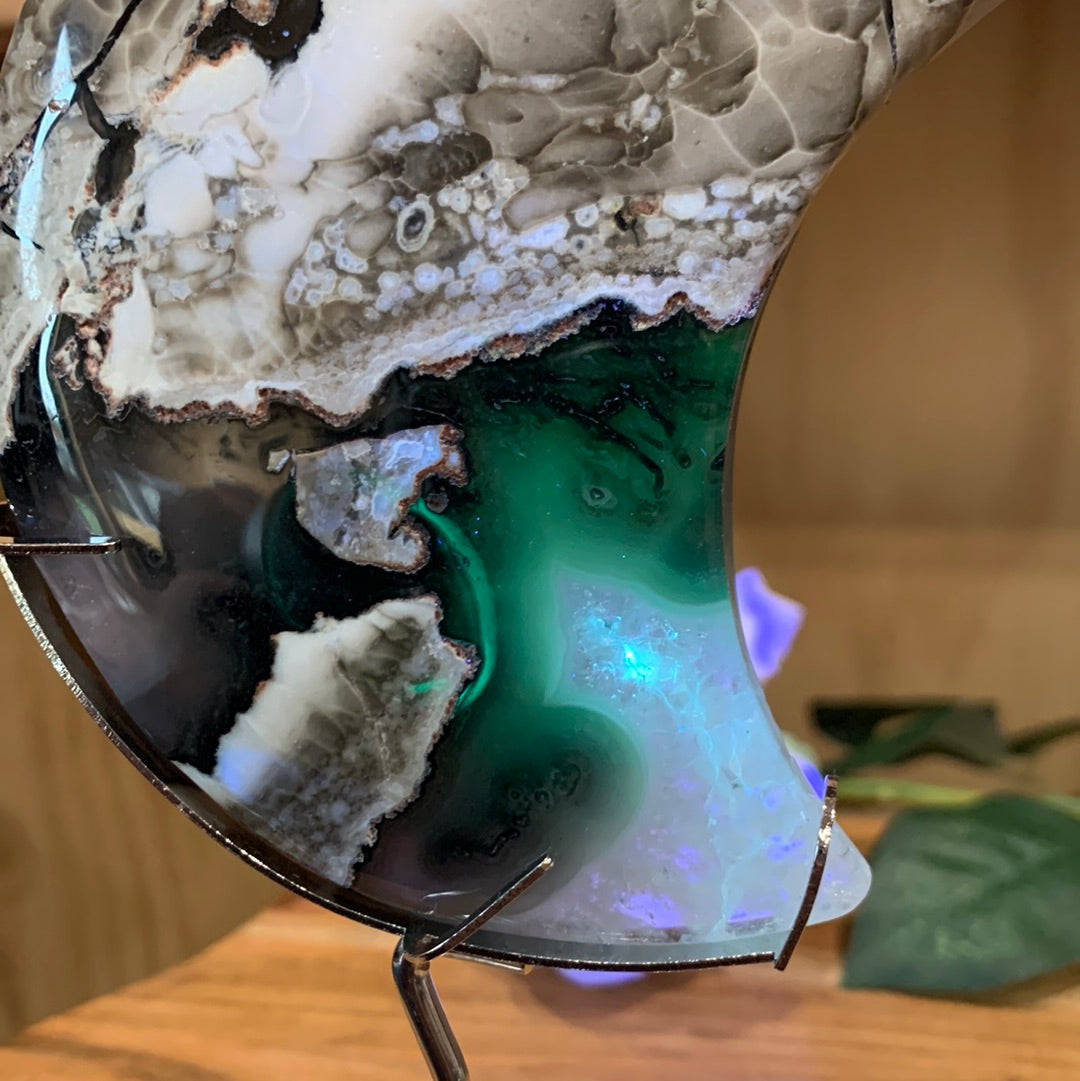 VOLCANO AGATE MOON ON SILVER ASTROLOGY STAND