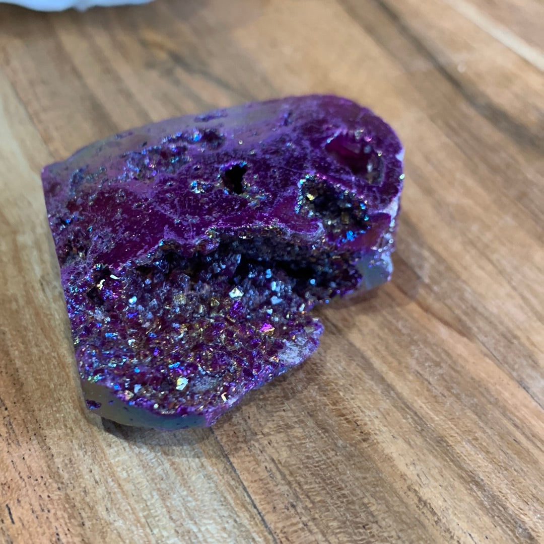 AURA COATED SPHALERITE HEARTS
