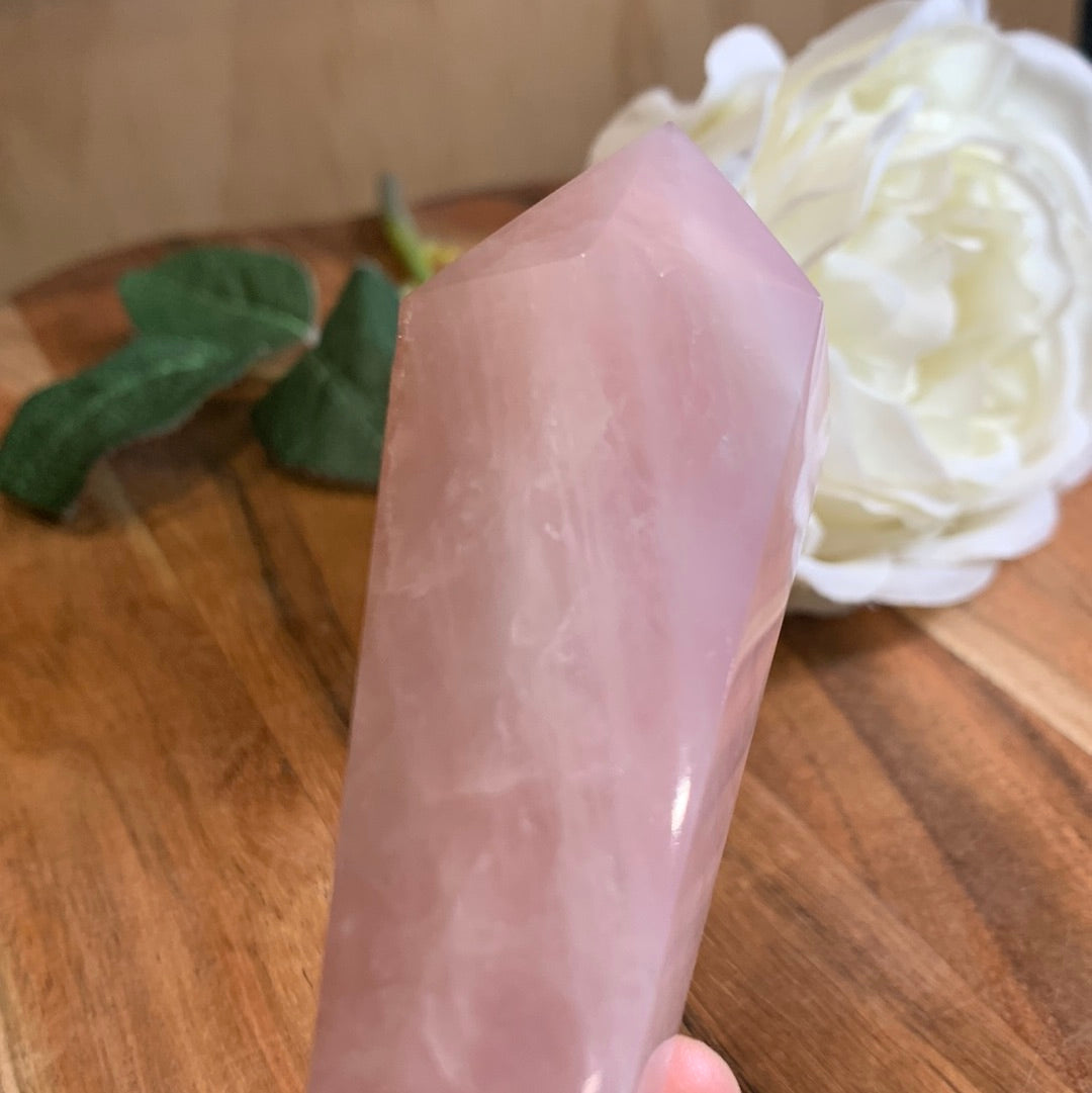 ROSE QUARTZ WAND