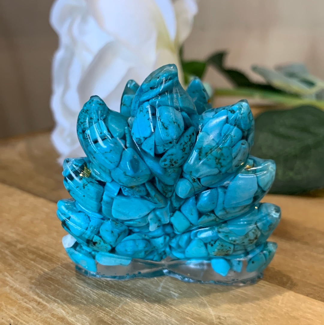 CRYSTAL CHIP FILLED RESIN ANIMALS