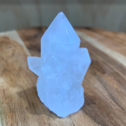 CLEAR QUARTZ CRYSTAL SHAPE