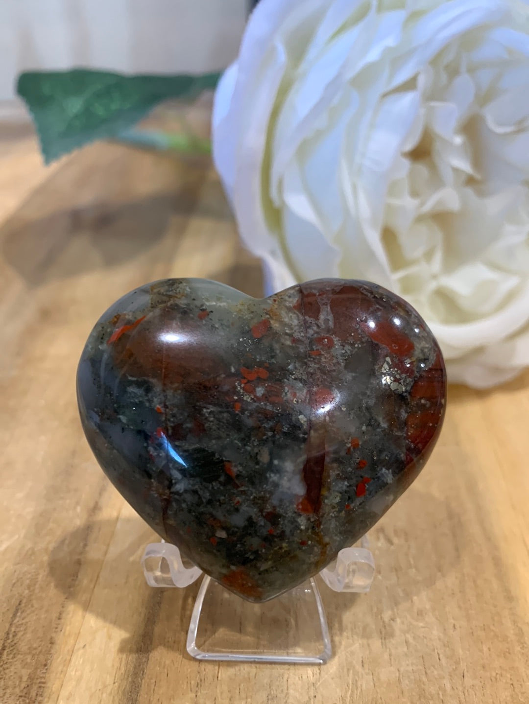 AFRICAN BLOODSTONE HEARTS (Stand not included)