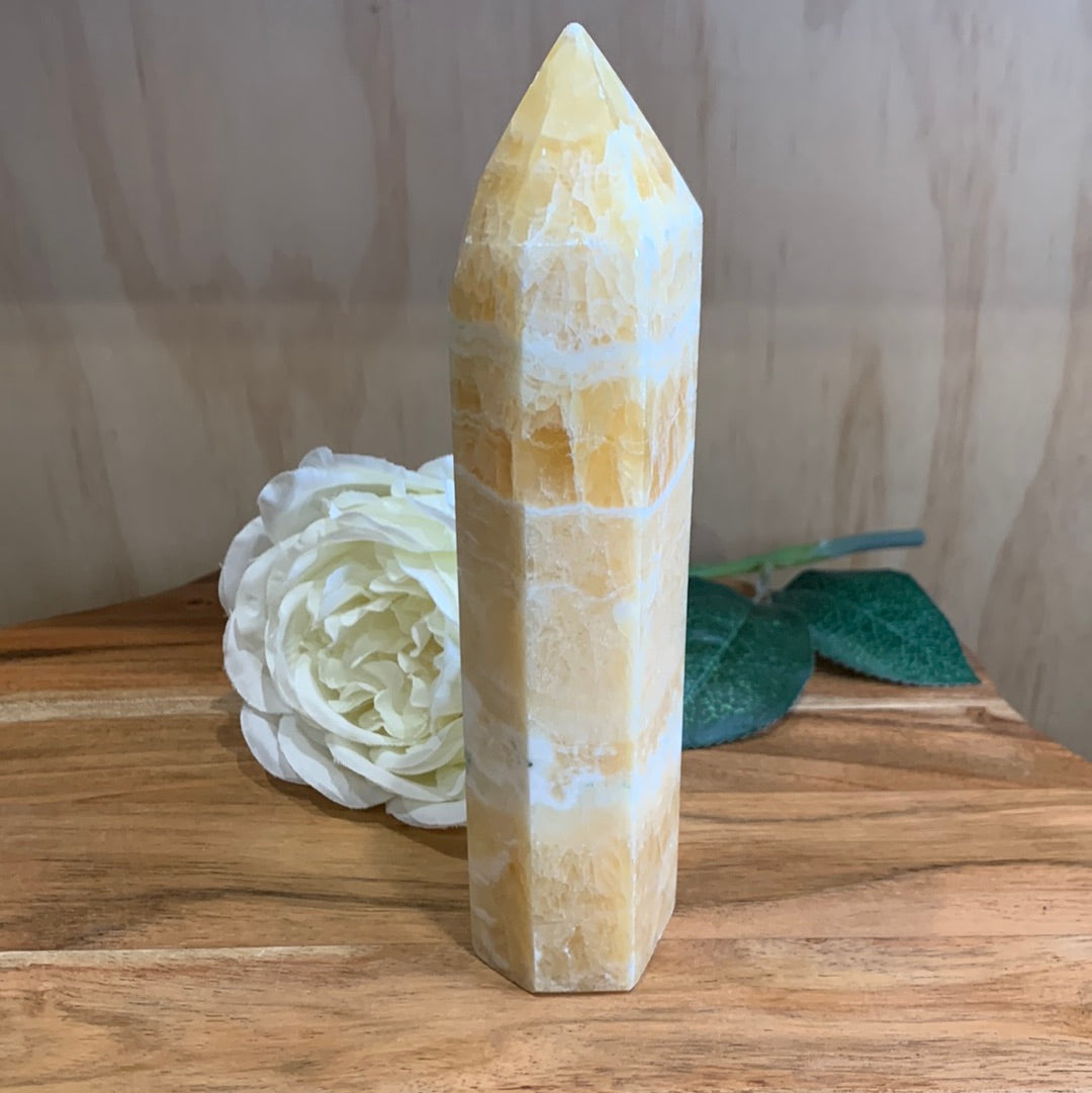 ORANGE CALCITE TOWER (half a kg of gorgeous)