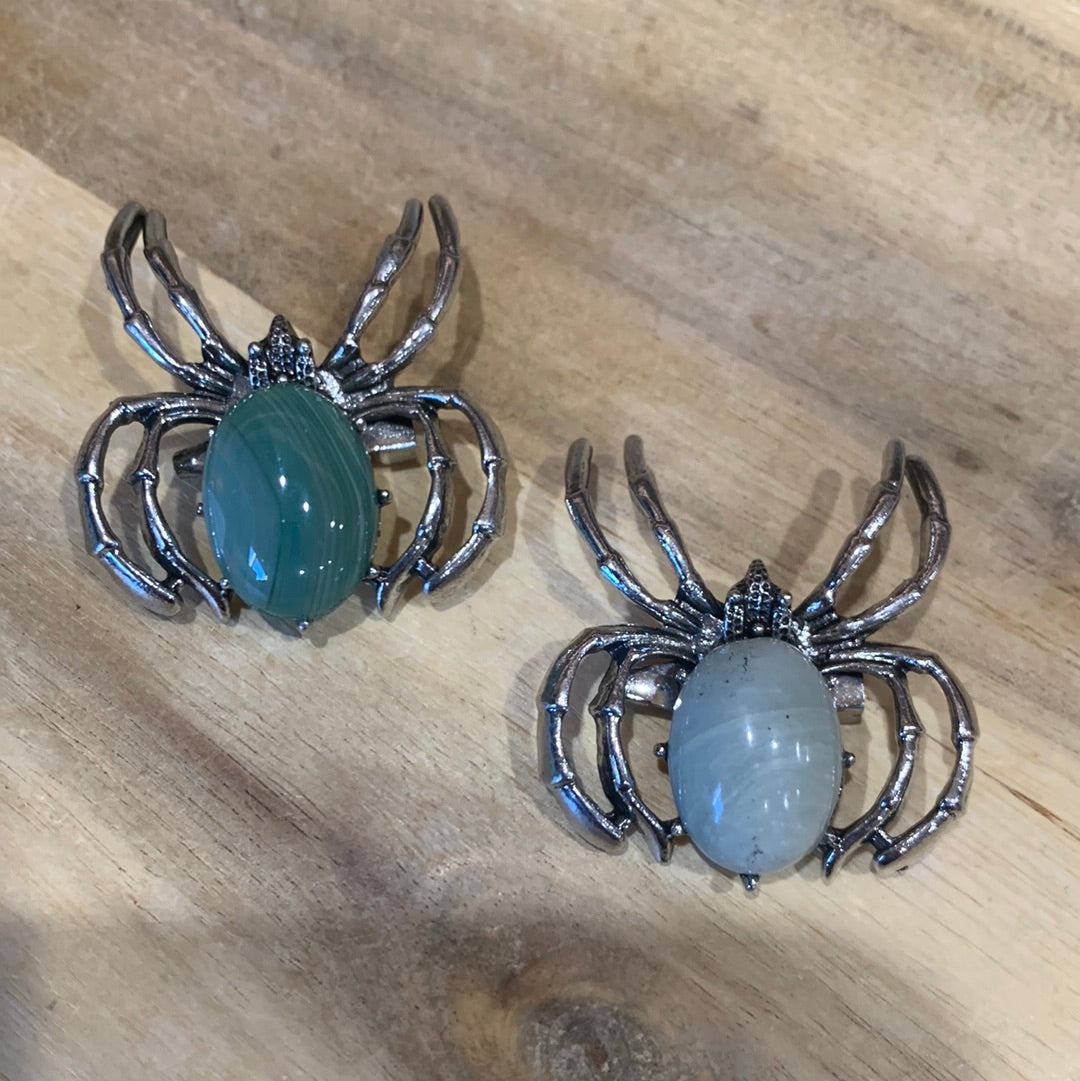 CRYSTAL SPIDER BROACHES