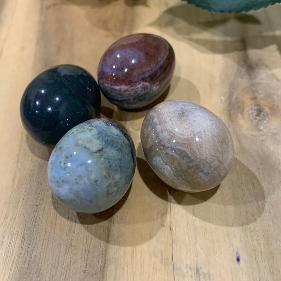 CRYSTAL EGGS (MEDIUM)