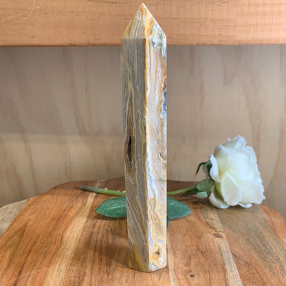 AUSTRALIAN CRAZY LACE AGATE TOWER