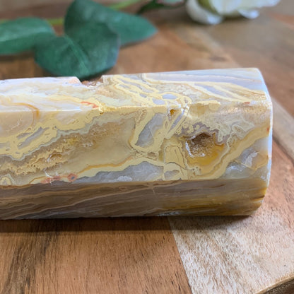 AUSTRALIAN CRAZY LACE AGATE TOWER
