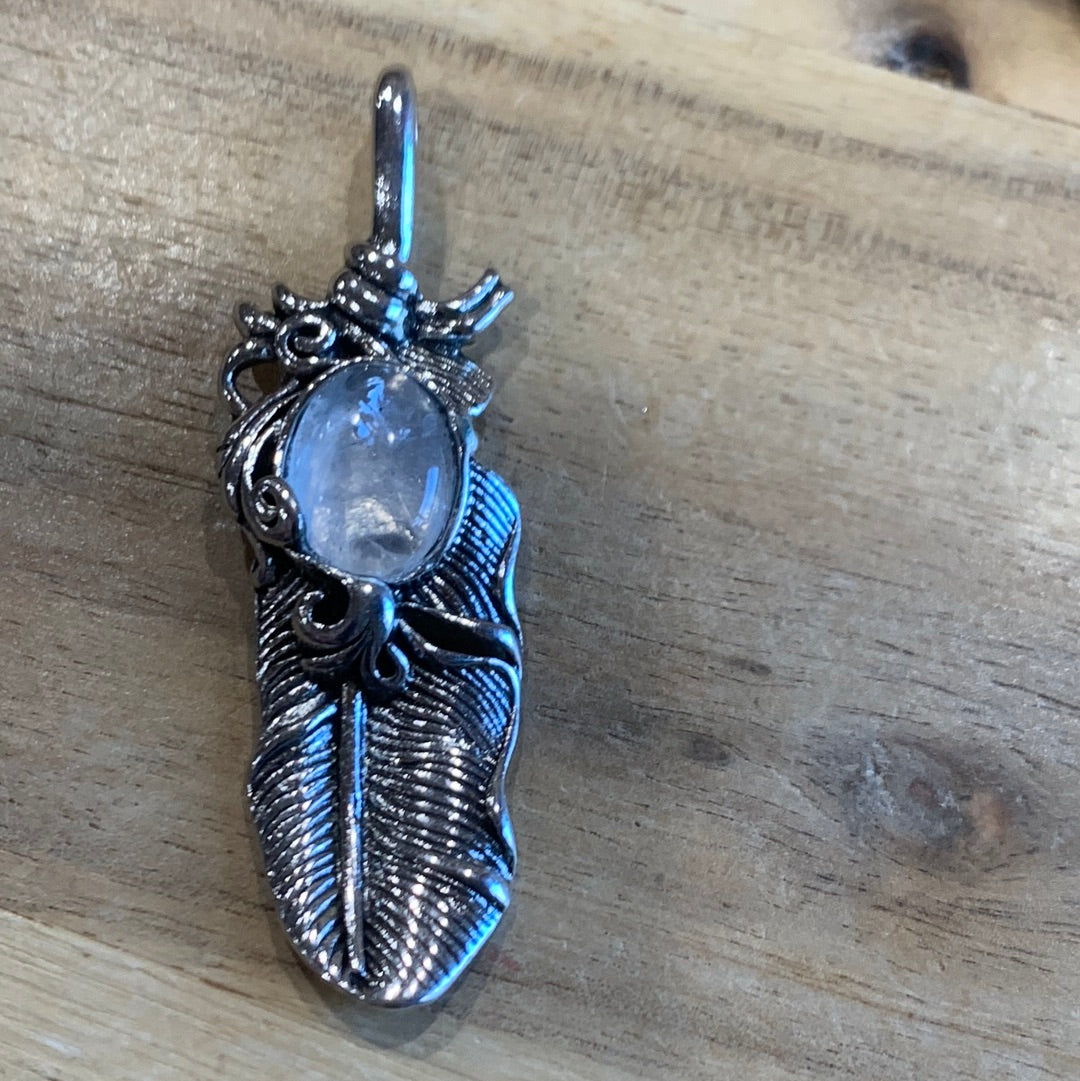 FEATHER PENDANT WITH CRYSTAL DOME