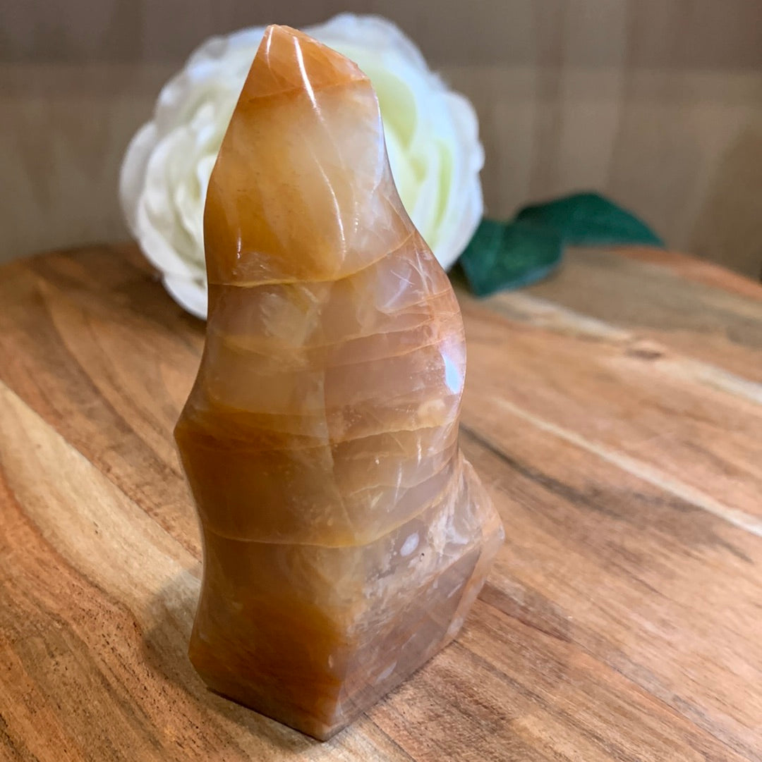 PEACH MOONSTONE FLAME (TIP IS BROKEN)
