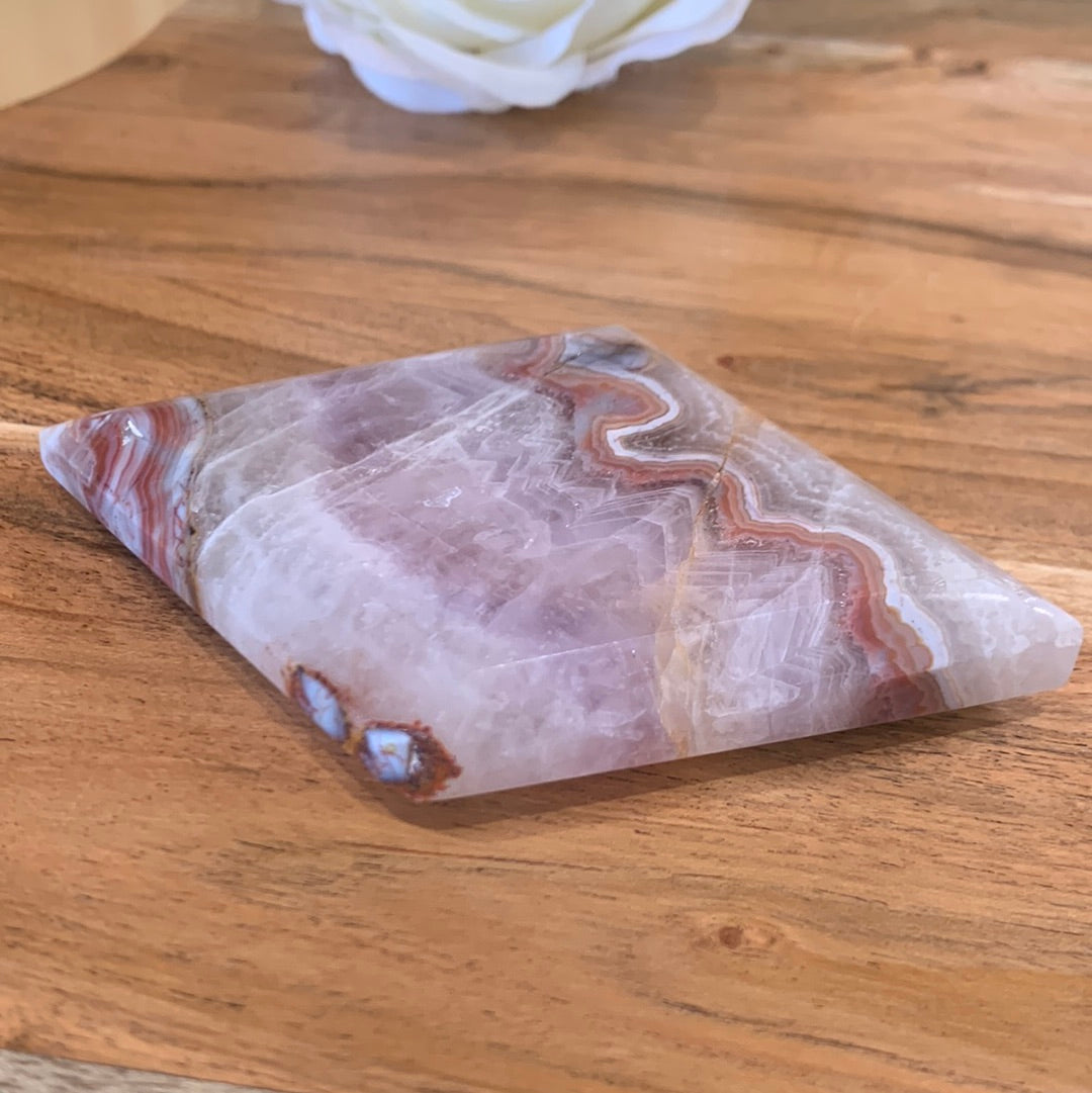 DREAM AMETHYST WITH MEXICAN AGATE DIAMOND WITH ASTROLOGY STAND INCLUDED