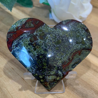 DRAGONBLOOD STONE HEARTS (Stand not included)