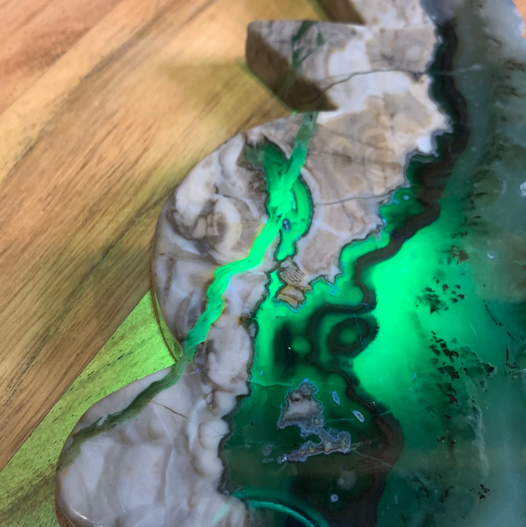 VOLCANO AGATE RABBIT (LARGE)