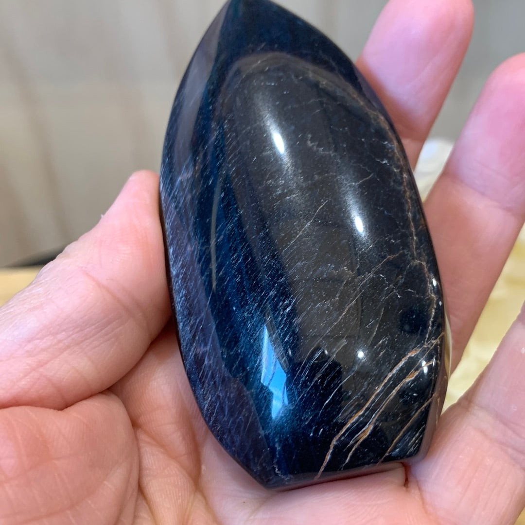 BLUE TIGERS EYE FREEFORM