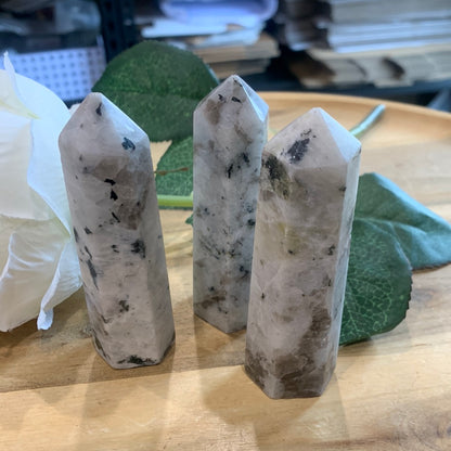 RAINBOW MOONSTONE POINTS