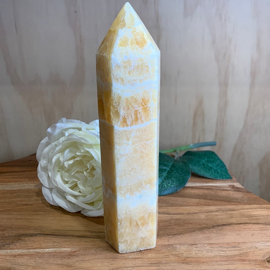 ORANGE CALCITE TOWER (half a kg of gorgeous)