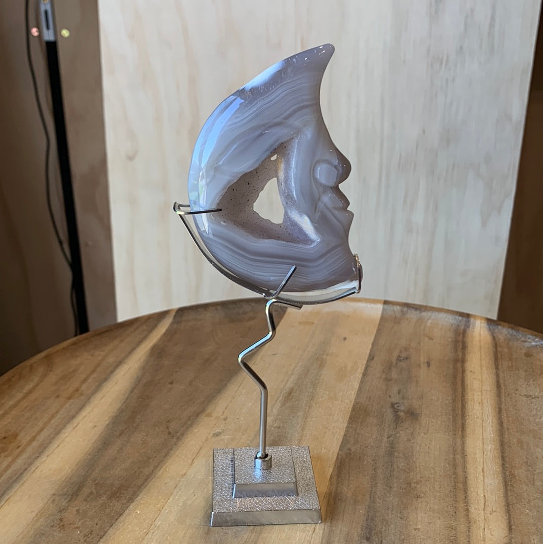 DRUUZY AGATE MOON (on silver coloured stand)