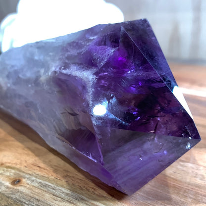AMETHYST TOOTH (MASSIVE 714 GRAMS)