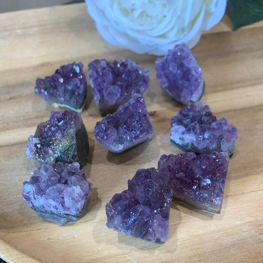 AMETHYST CLUSTERS (SMALL)