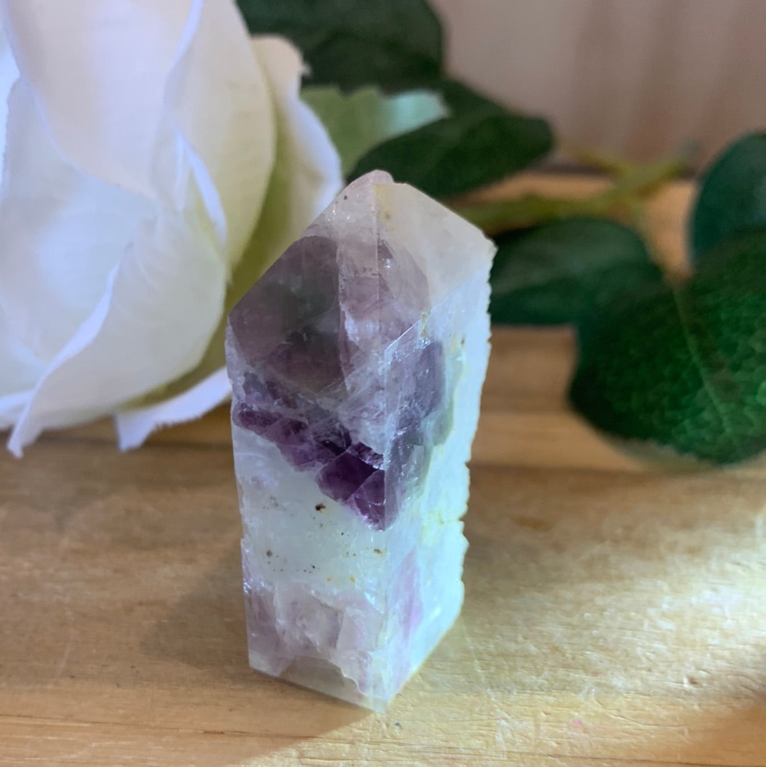 FLUORITE POINTS WITH QUARTZ