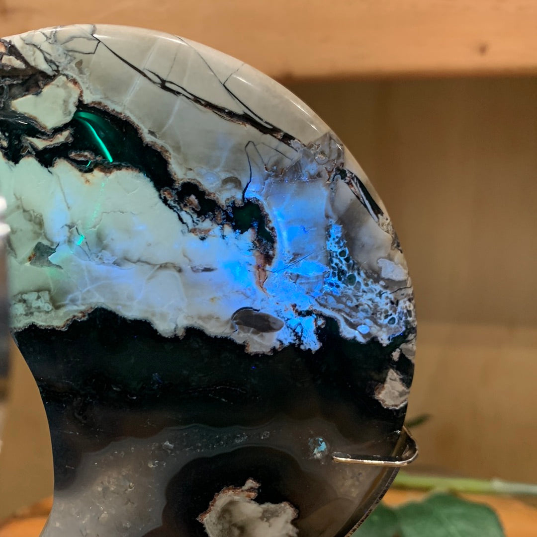 VOLCANO AGATE MOON ON SILVER ASTROLOGY STAND