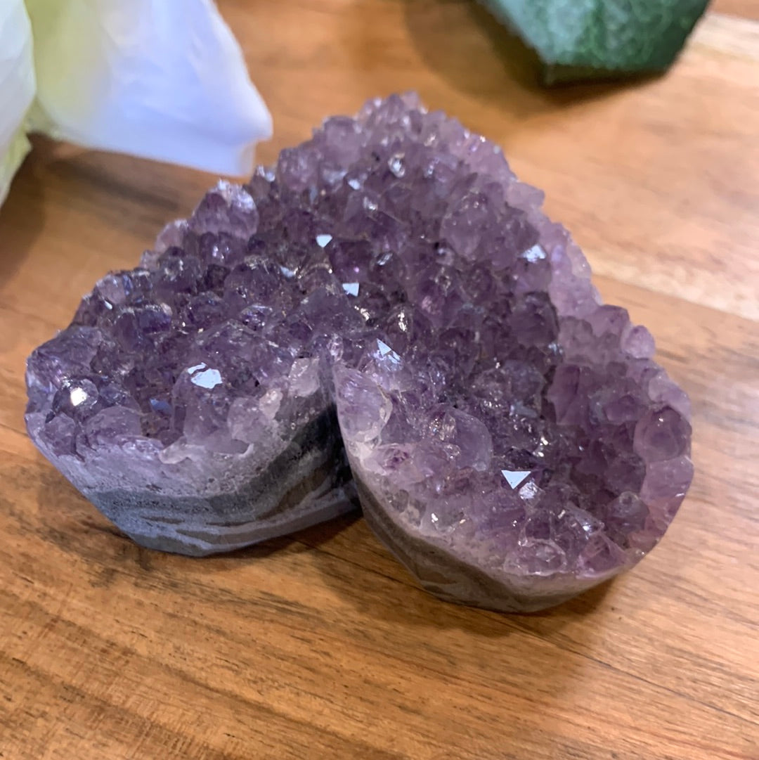AMETHYST CLUSTER HEART