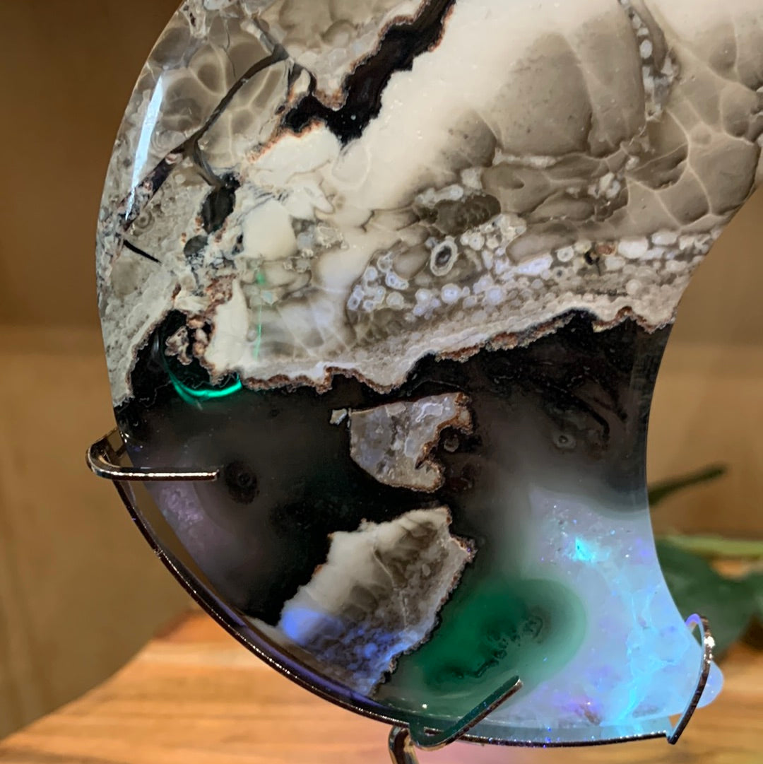VOLCANO AGATE MOON ON SILVER ASTROLOGY STAND
