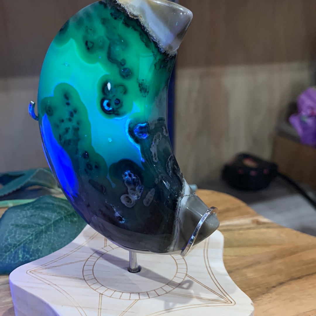 VOLCANO AGATE MOON ON SPINNING STAND