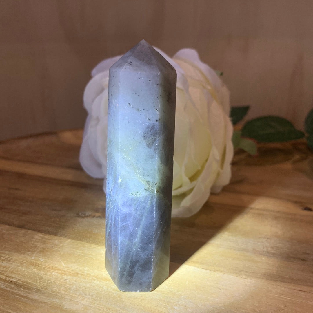 LABRADORITE POINT