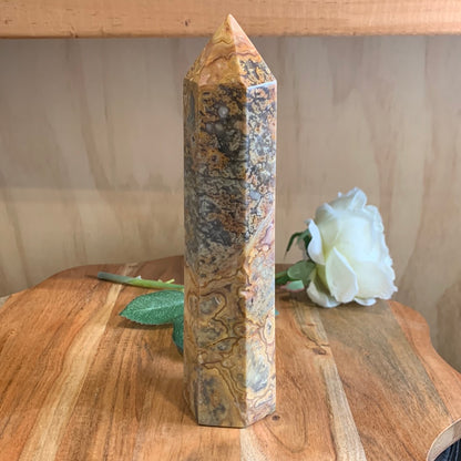CRAZY LACE AGATE TOWER