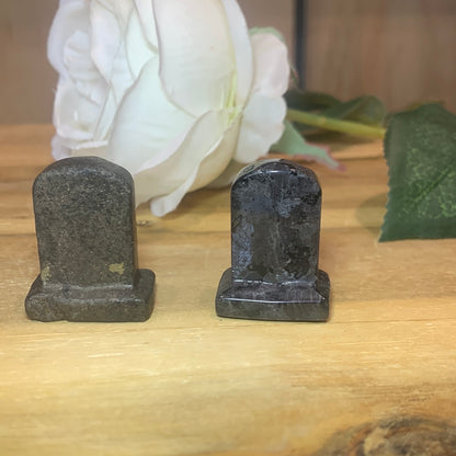 CRYSTAL TOMB STONES