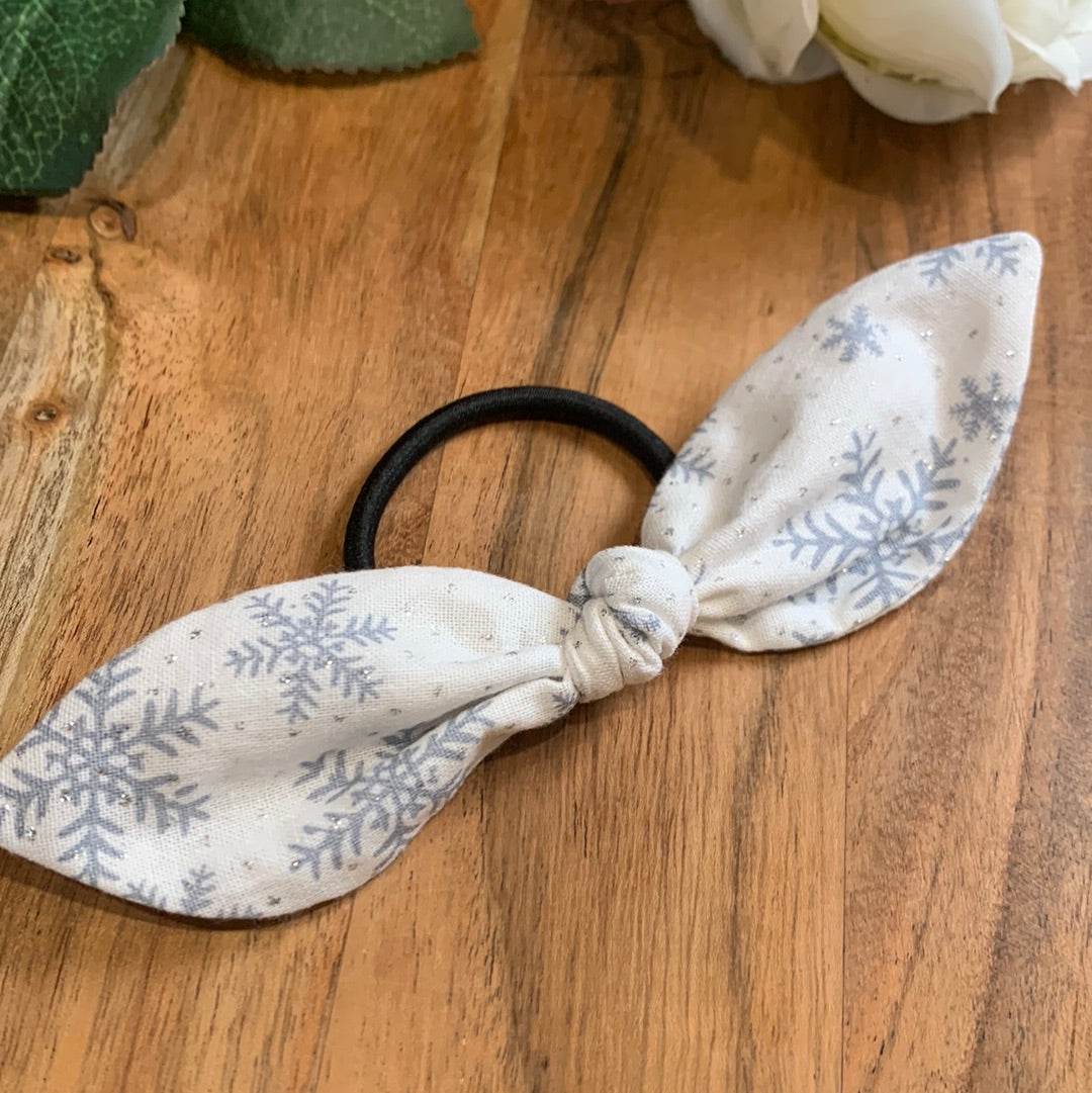 THEMED SCRUNCHIES
